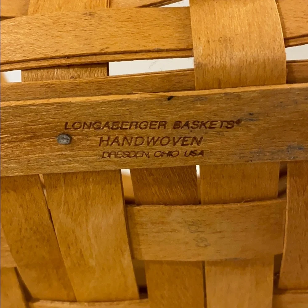 Vintage 1995 Longaberger Brown Handwoven Fruit Basket Swinging Handle & Tie-on